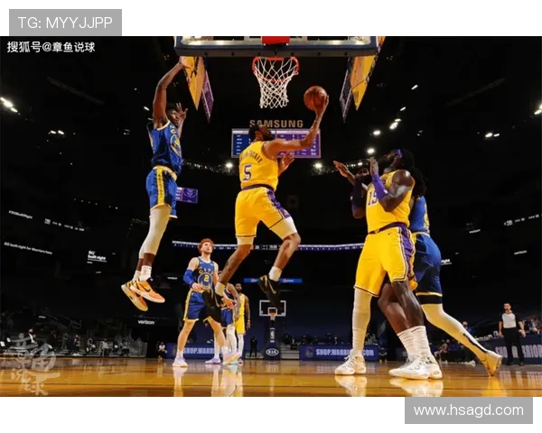 哈珀半场手感冰凉仅得2分1板2助 新科榜眼表现令人失望 哈珀半场手感冰凉仅得2分1板2助 新科榜眼表现令人失望