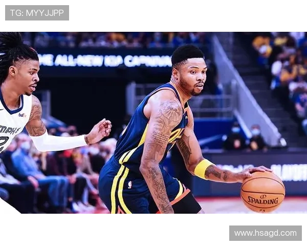 媒体人点评勇士前景乐观比尔艰苦首秀表现获八十分评价 媒体人点评勇士前景乐观比尔艰苦首秀表现获八十分评价