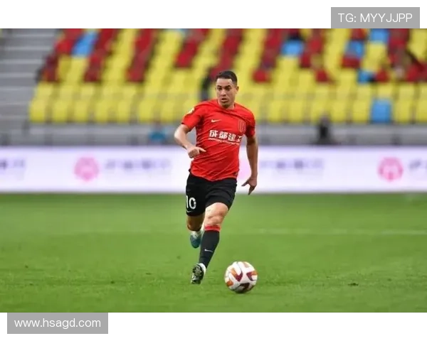 罗慕洛传射建功不幸伤退 蓉城3球大胜对手迎接新挑战 罗慕洛传射建功不幸伤退 蓉城3球大胜对手迎接新挑战