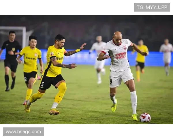 2025中超第28轮河南主场迎战浙江华润饮料战火再燃双方首发名单公布 2025中超第28轮河南主场迎战浙江华润饮料战火再燃双方首发名单公布